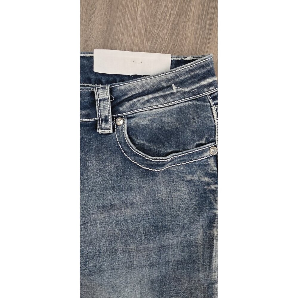 Love Soho Denim Women’s Jeans Size 15 Wide Leg Low Rise Embroidered - Picture 7 of 14